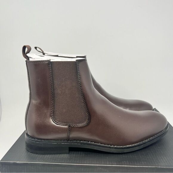 Aflani Chelsea Boots - Picture 2 of 8